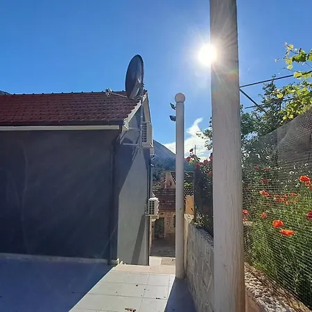 Kuca Za Odmor Dobrila Affittacamere Jelsa (Hvar)