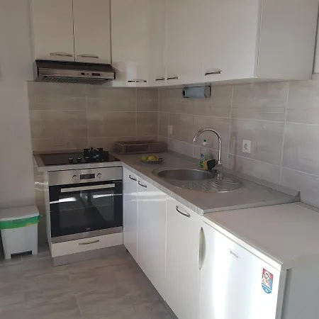 Πανσιόν Kuca Za Odmor Dobrila 4*