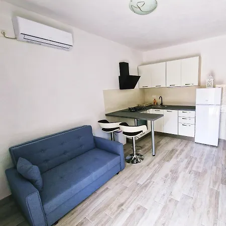 Kuca Za Odmor Dobrila 4* Jelsa