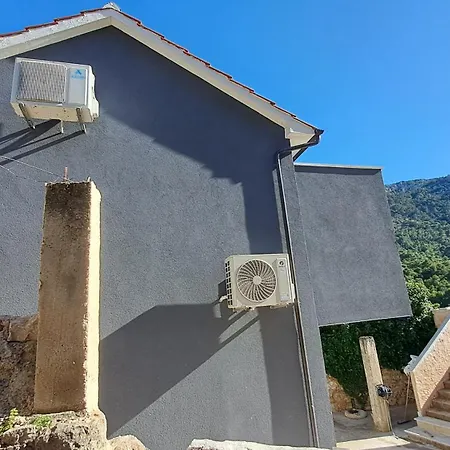 Kuca Za Odmor Dobrila 4*