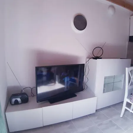 Guest house Kuca Za Odmor Dobrila